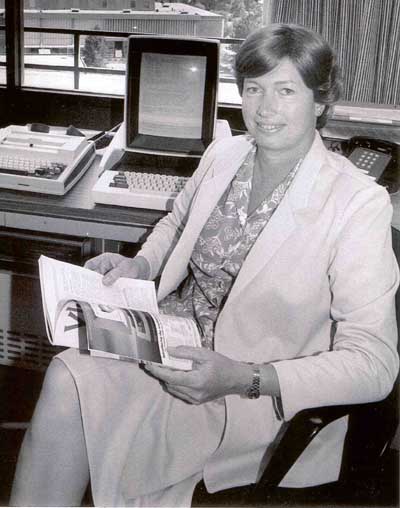 Lynn and her Alto at Xerox PARC (1983)